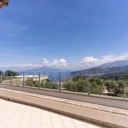 Villa Milena Modern Elegance Views And Guest Services Sorrente Extérieur photo