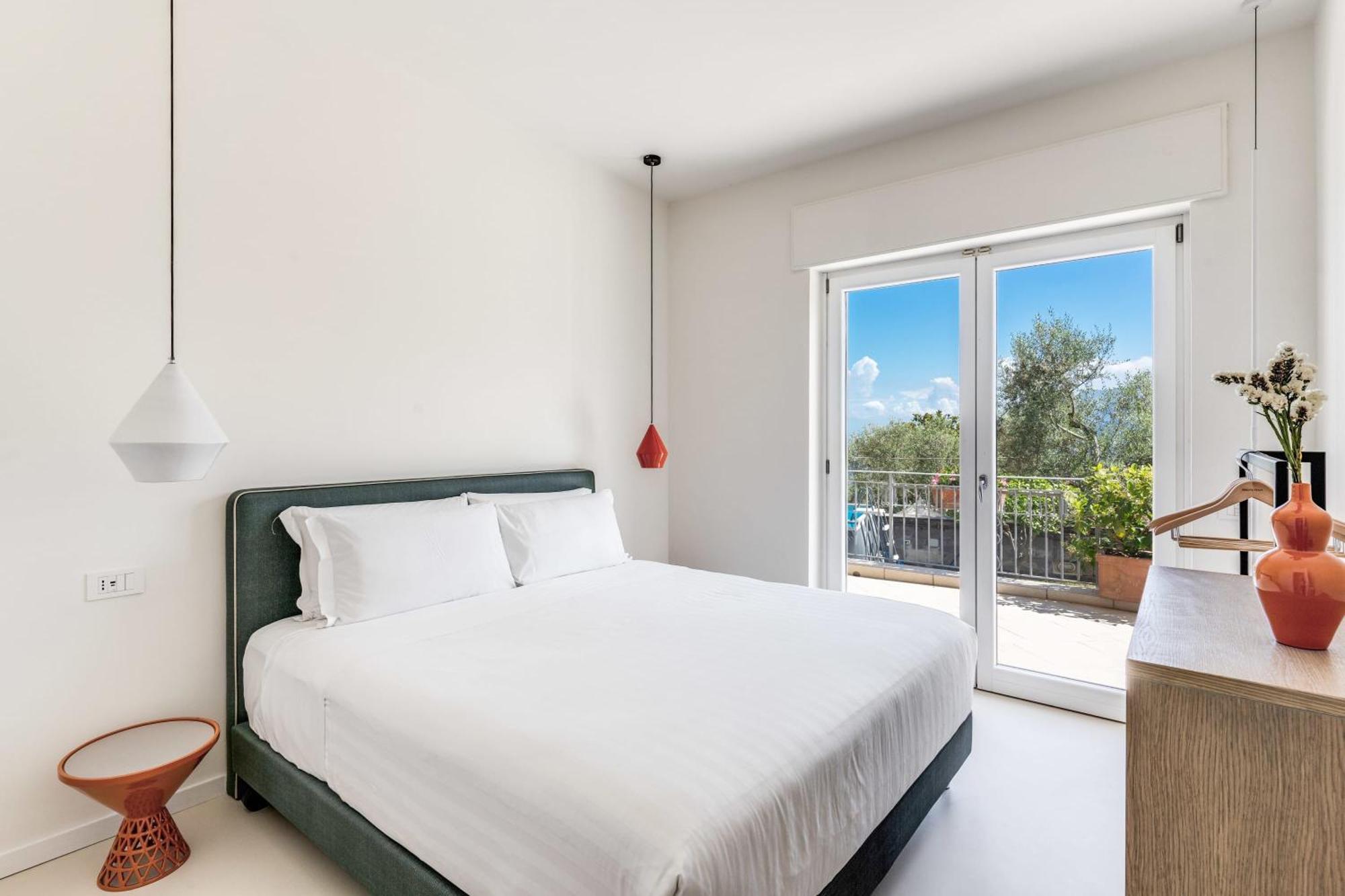Villa Milena Modern Elegance Views And Guest Services Sorrente Extérieur photo
